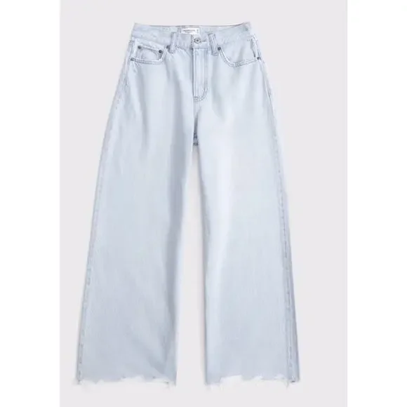 NWT Abercrombie & Fitch Denim Light Blue Wide Leg High Rise Cropped - Picture 9 of 13